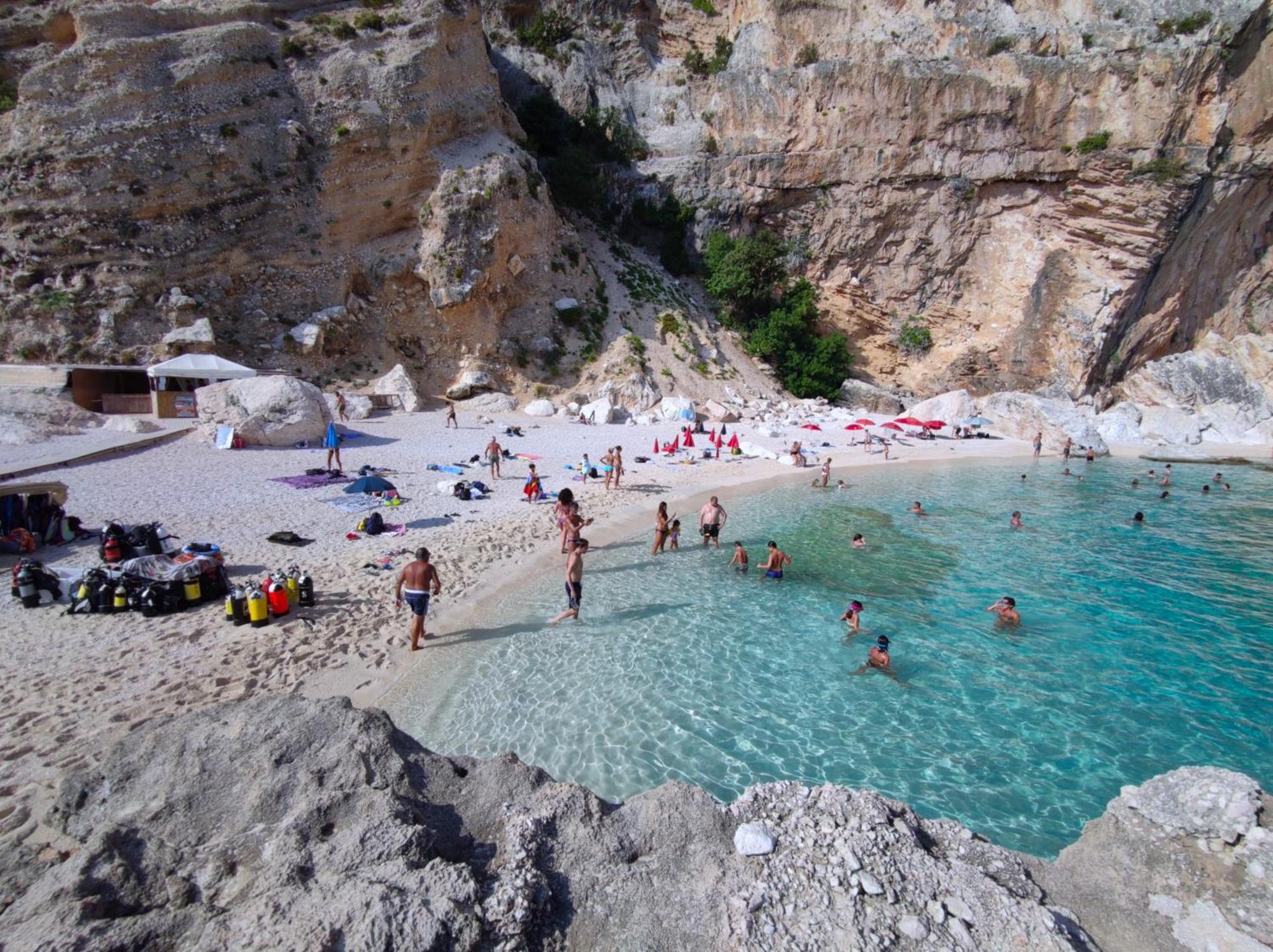 Dommu De Nannai Moro: Appartamento Con Terrazza Baunei Bagian luar foto